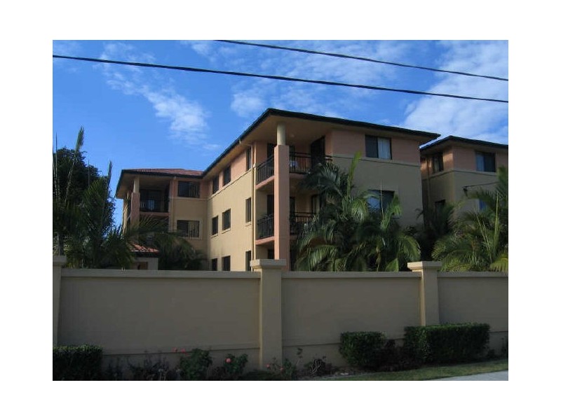 11/5 Tarni Avenue, Palm Beach QLD 4221