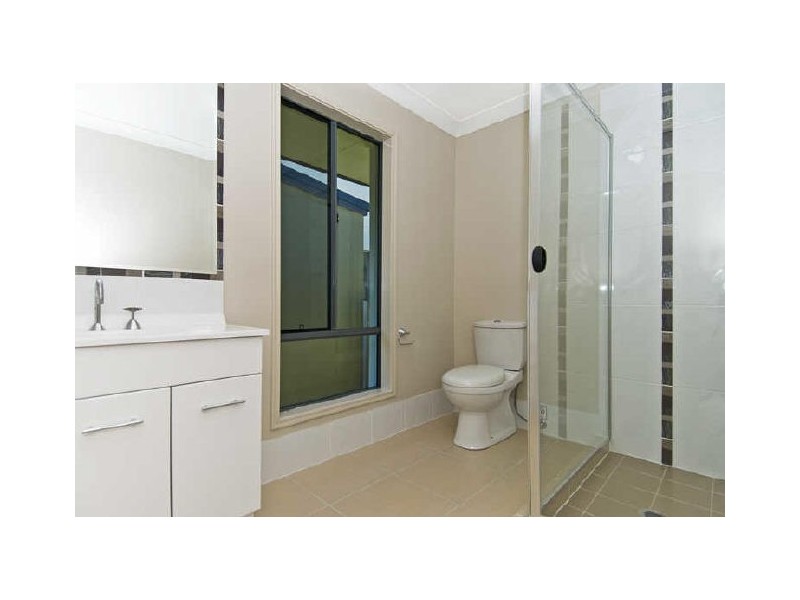 102 Observatory Drive, Reedy Creek QLD 4227