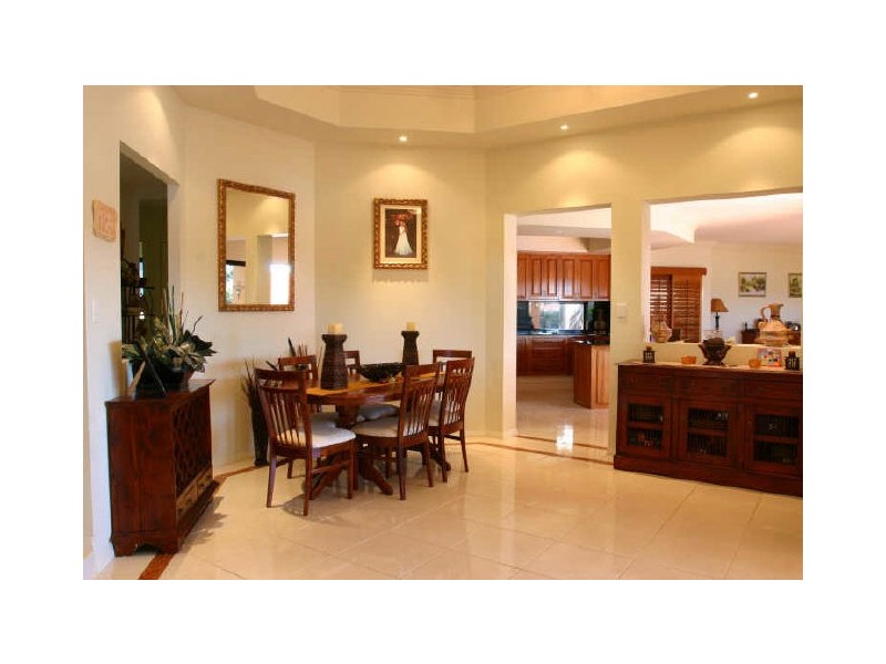 6 Palmyra Ct, Burleigh Heads QLD 4220