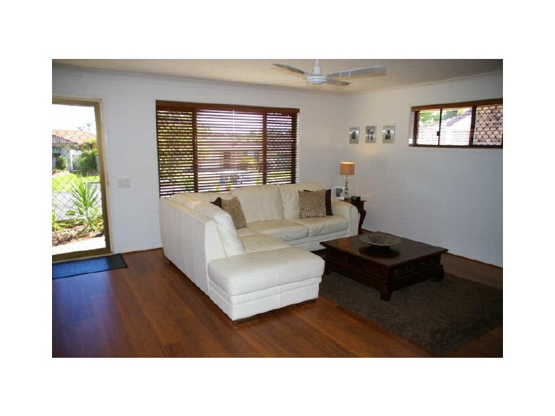 1/12 Snowgum Court, Burleigh Waters QLD 4220