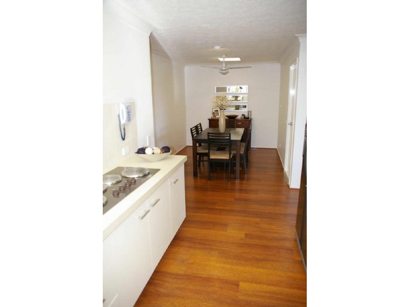 1/12 Snowgum Court, Burleigh Waters QLD 4220