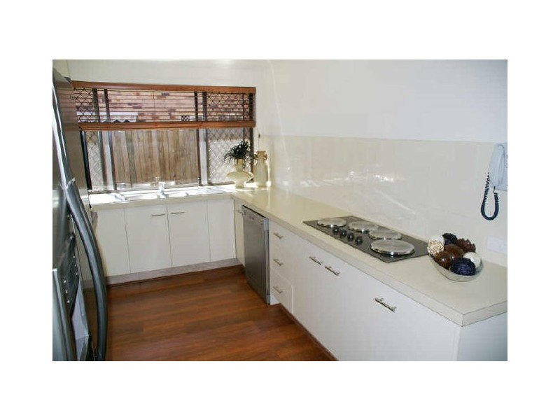 1/12 Snowgum Court, Burleigh Waters QLD 4220