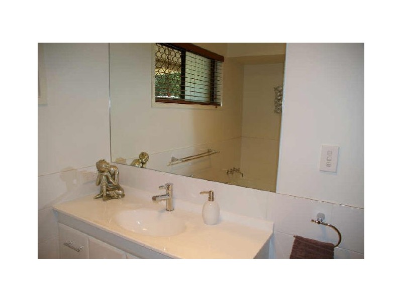 1/12 Snowgum Court, Burleigh Waters QLD 4220