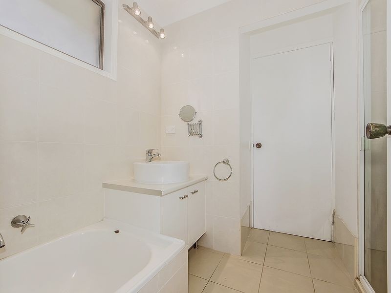 4/6 Peewee Place, Burleigh Waters QLD 4220