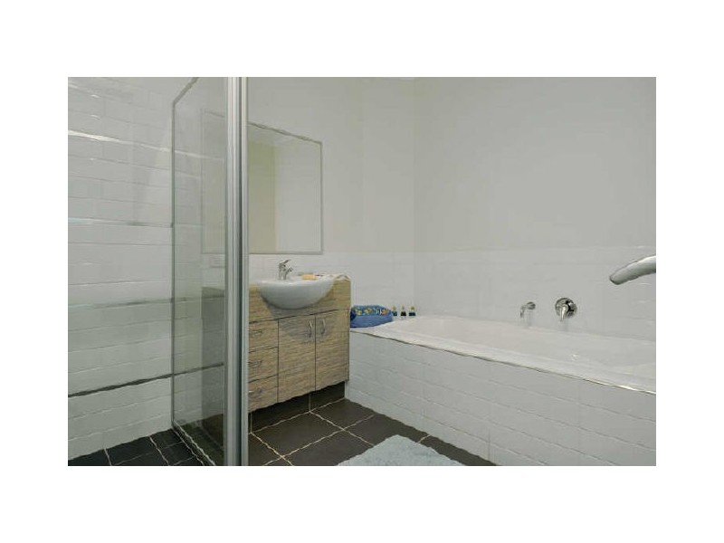 Varsity Lakes QLD 4227