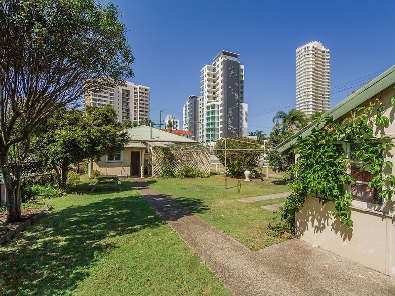 1 Banksia Broadway (1816 Gold Co, Burleigh Heads QLD 4220
