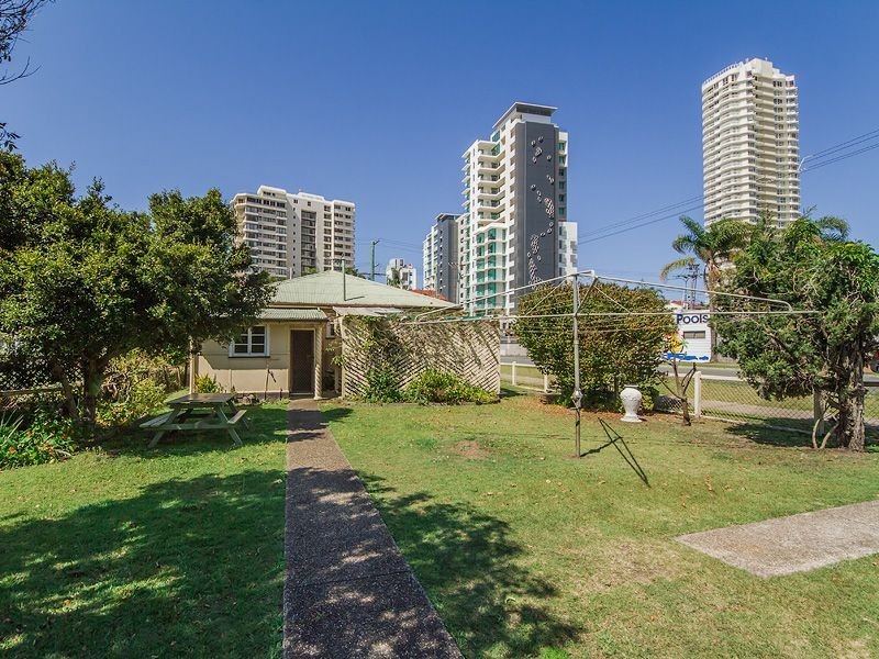 1 Banksia Broadway (1816 Gold Co, Burleigh Heads QLD 4220