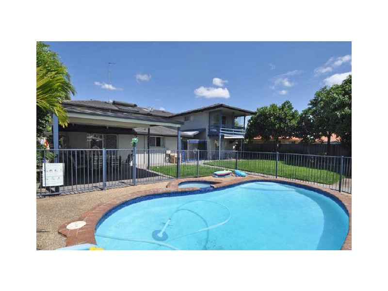 14 Salacia Avenue, Mermaid Waters QLD 4218