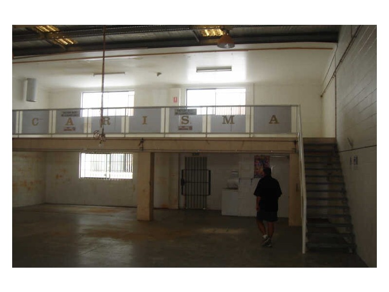 2/16 Hutchinson Street, Burleigh Heads QLD 4220