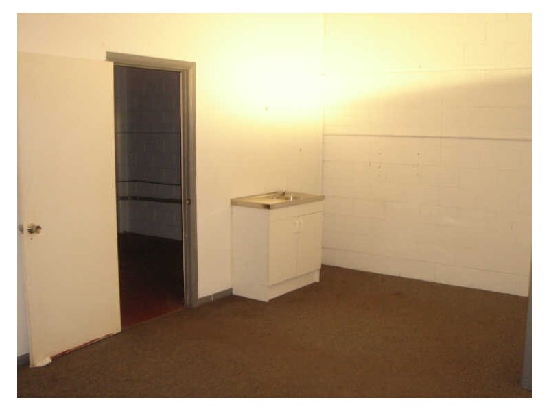 2/11 Ern Harley Drive, Burleigh Heads QLD 4220