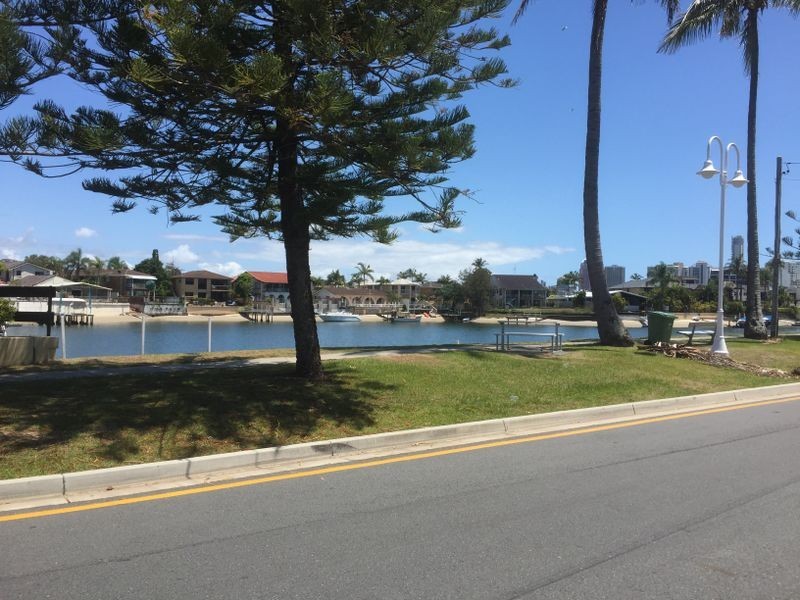 2/3 Watson Esplanade, Surfers Paradise QLD 4217