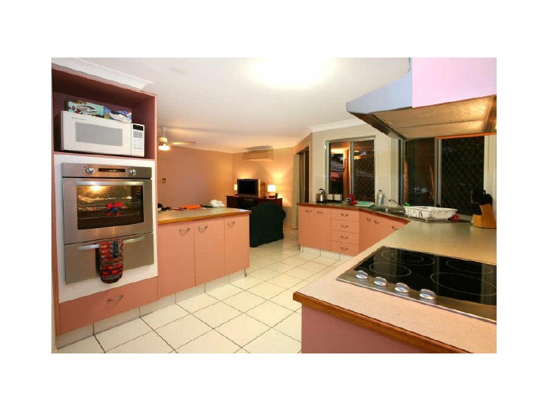 23 Hindmarsh Court, Robina QLD 4226