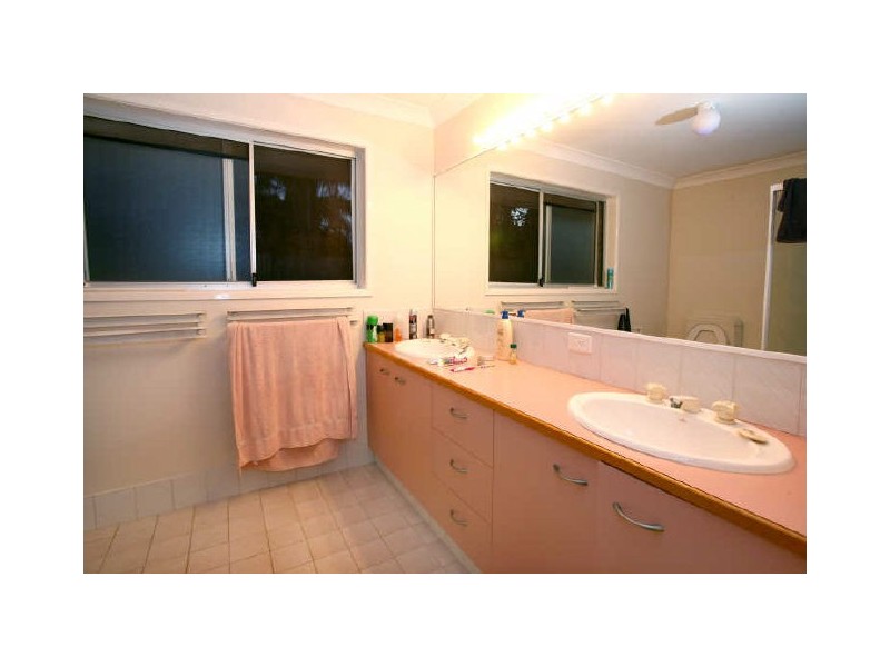 23 Hindmarsh Court, Robina QLD 4226