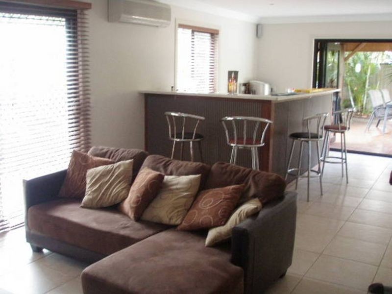 47 Aruma Avenue, Burleigh Waters QLD 4220