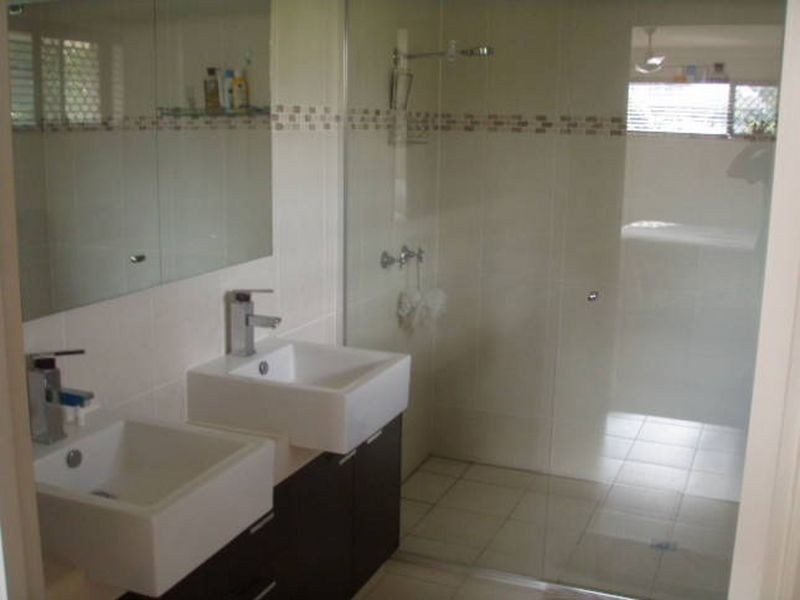 47 Aruma Avenue, Burleigh Waters QLD 4220