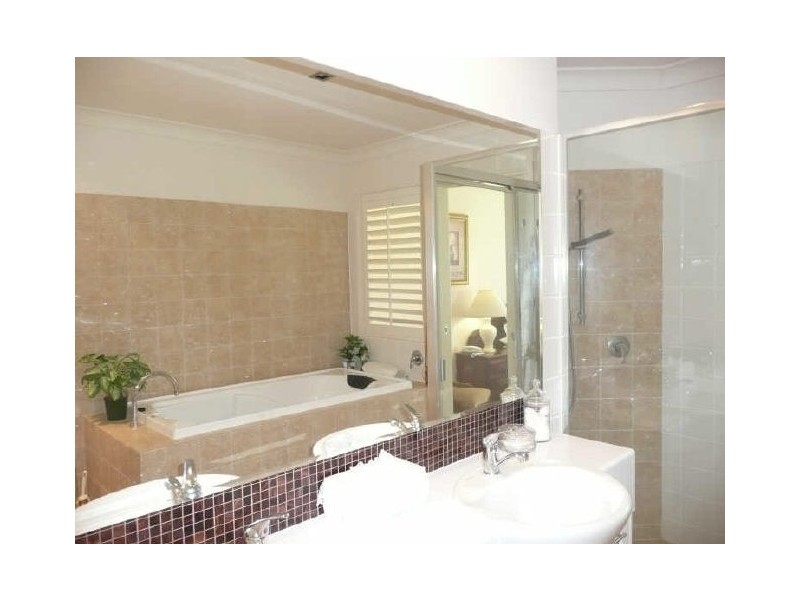 2030/1 The Vistas Drive, Carrara QLD 4211