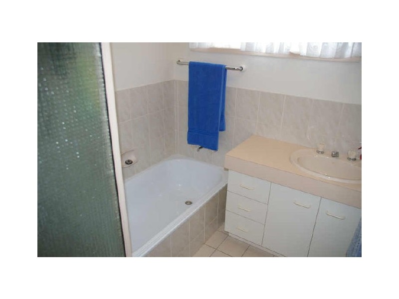 1/7 Elwood Court, Burleigh Waters QLD 4220