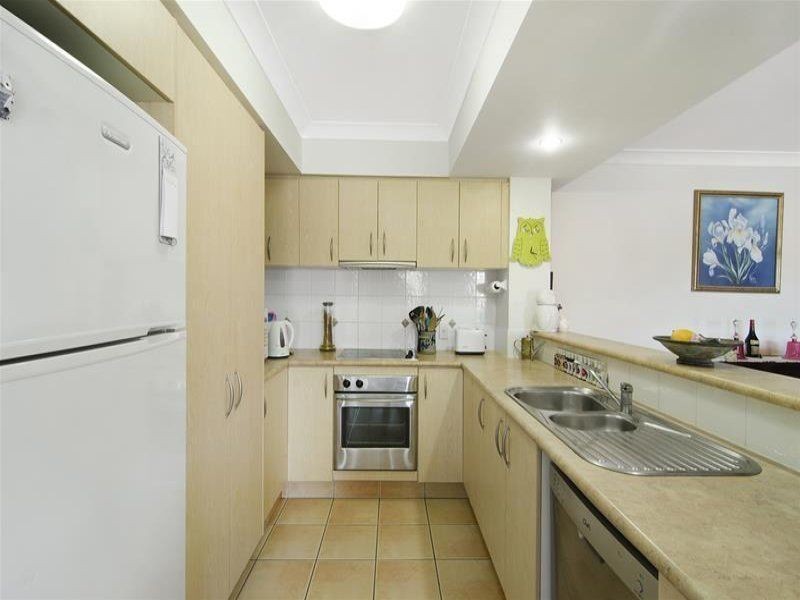 17/1040 Gold Coast Highway, Palm Beach QLD 4221