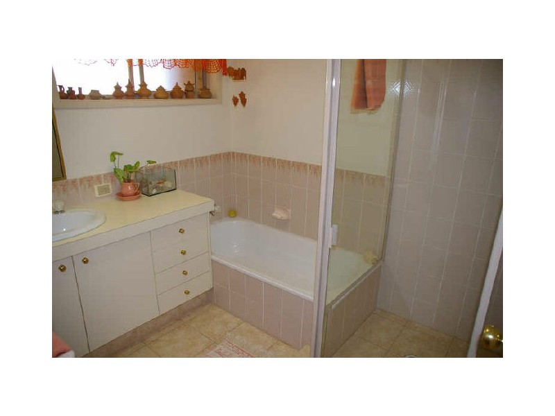 56 Treeview Drive, Burleigh Waters QLD 4220