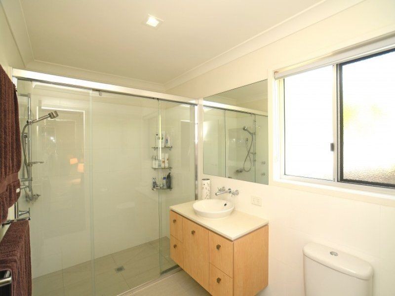 2/1 Leiden Street, Reedy Creek QLD 4227