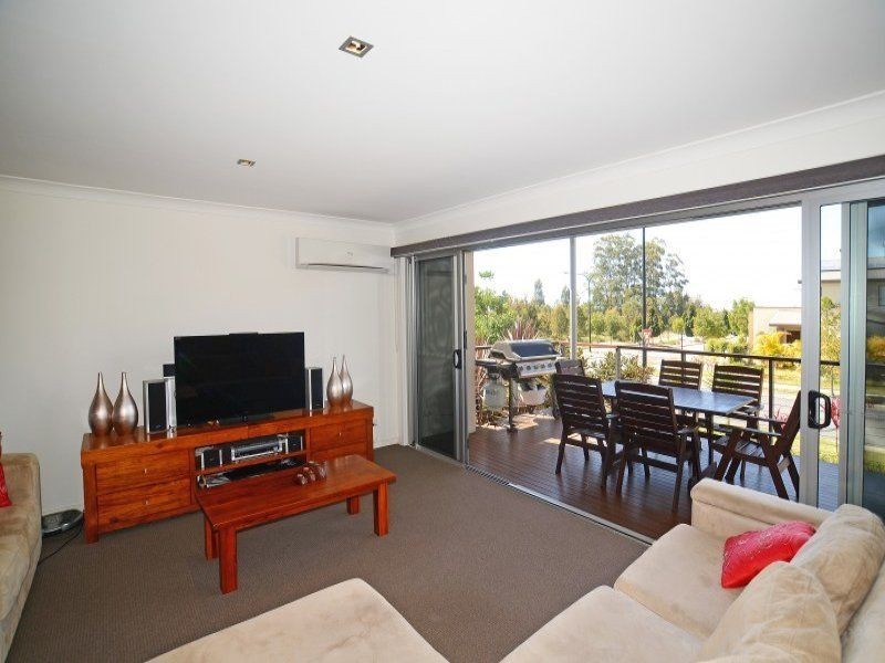 2/1 Leiden Street, Reedy Creek QLD 4227