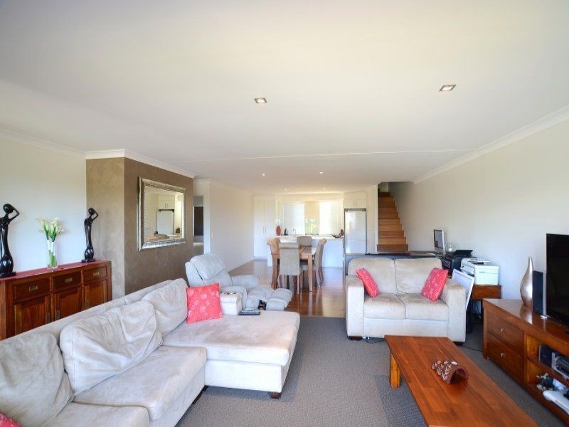2/1 Leiden Street, Reedy Creek QLD 4227