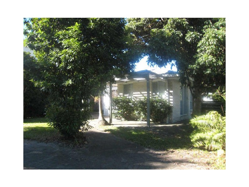 32 Symonds Road, Burleigh Heads QLD 4220