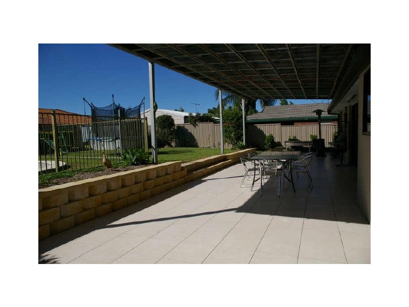 8 Bushtree Court, Burleigh Waters QLD 4220