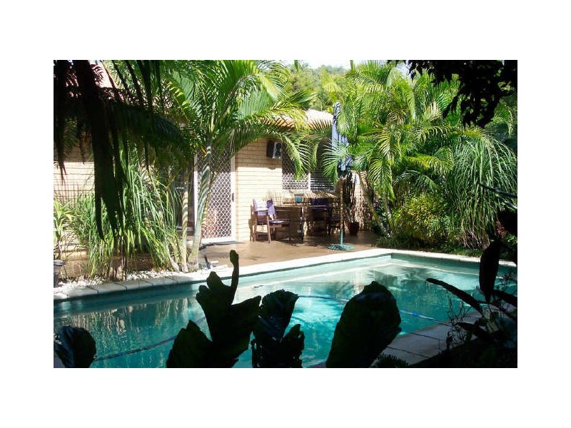 4 Crelga Court, Merrimac QLD 4226