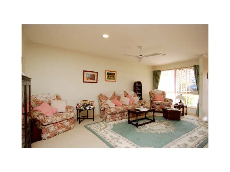 1/4 Ruby Court, Burleigh Waters QLD 4220
