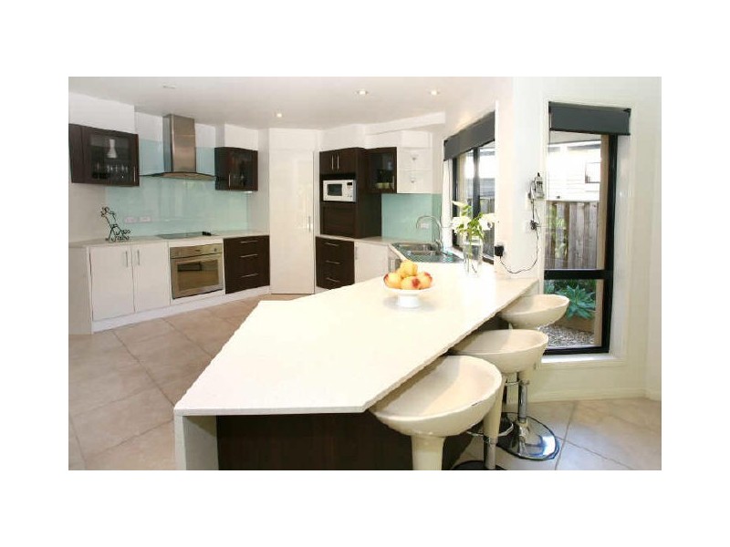 63 Bayswater Avenue, Varsity Lakes QLD 4227