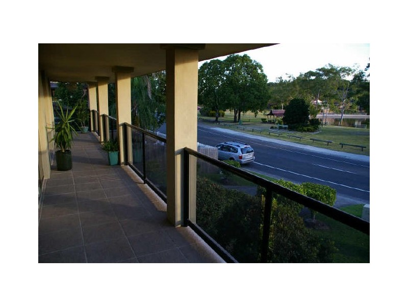 169 Burleigh St, Burleigh Waters QLD 4220