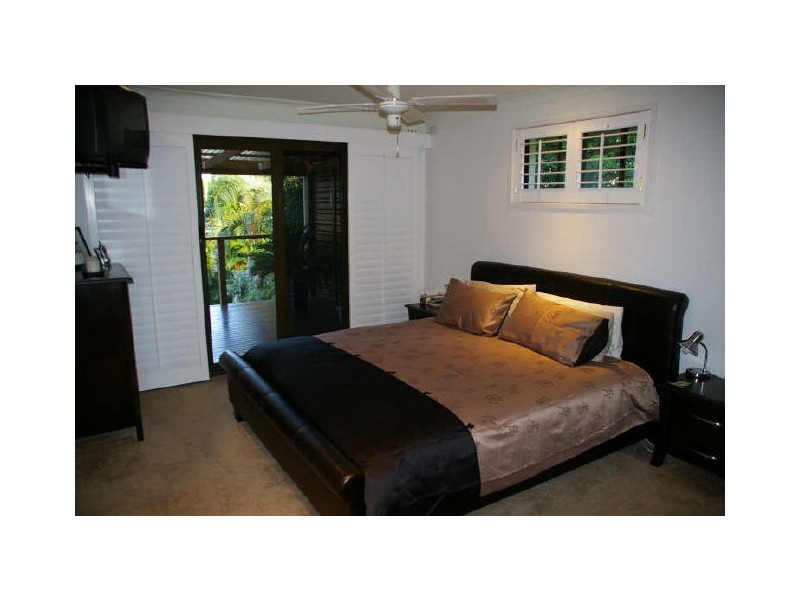 169 Burleigh St, Burleigh Waters QLD 4220