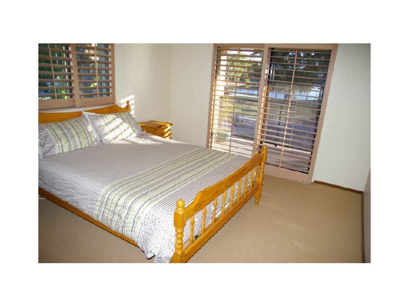 169 Burleigh St, Burleigh Waters QLD 4220