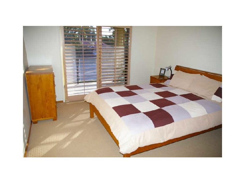 169 Burleigh St, Burleigh Waters QLD 4220