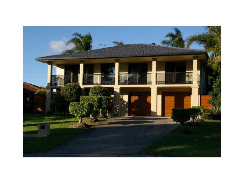 169 Burleigh St, Burleigh Waters QLD 4220