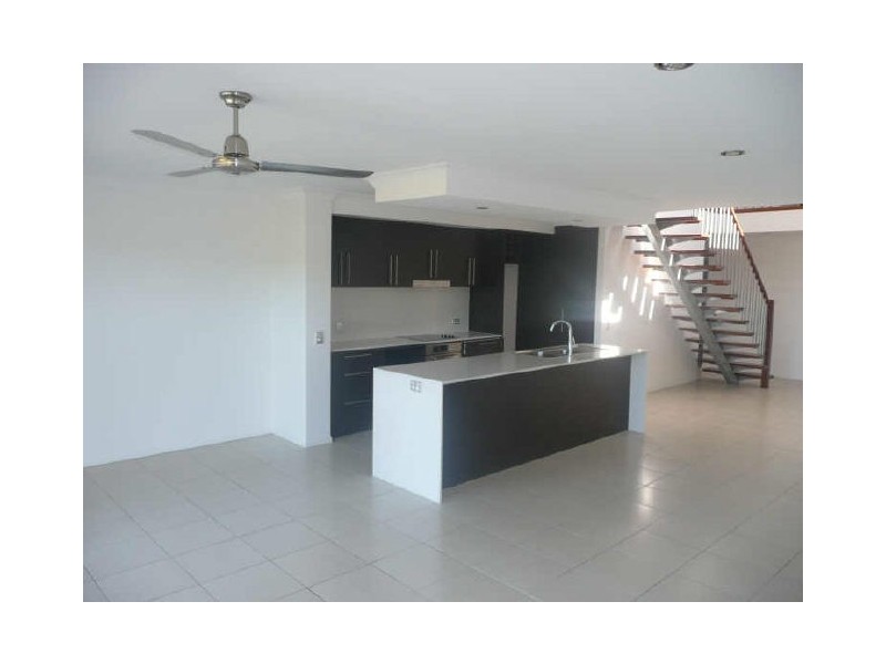 98 Verona Circuit, Burleigh Waters QLD 4220