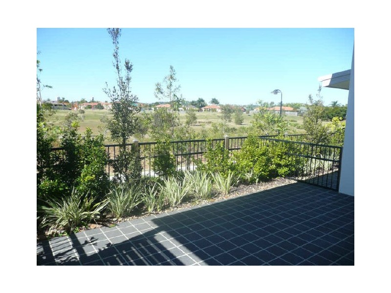 98 Verona Circuit, Burleigh Waters QLD 4220