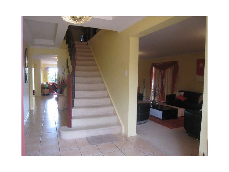 7 Orchna Street, Burleigh Heads QLD 4220