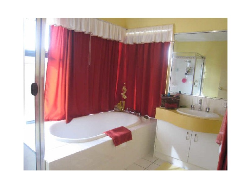 7 Orchna Street, Burleigh Heads QLD 4220