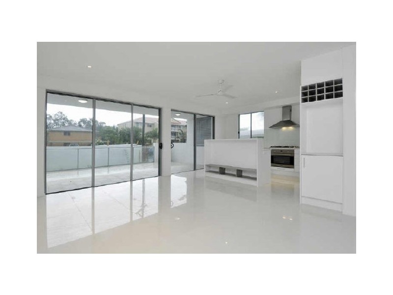 1/10 Tallebudgera Drive, Palm Beach QLD 4221