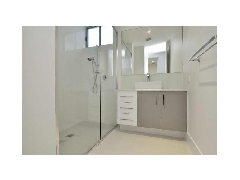 1/10 Tallebudgera Drive, Palm Beach QLD 4221