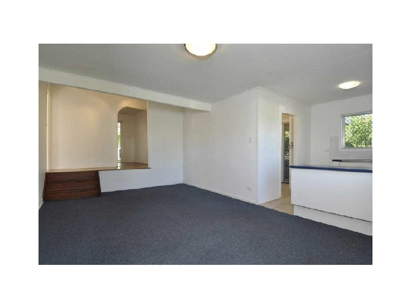 5 Clinton Avenue, Burleigh Waters QLD 4220