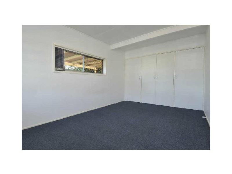 5 Clinton Avenue, Burleigh Waters QLD 4220