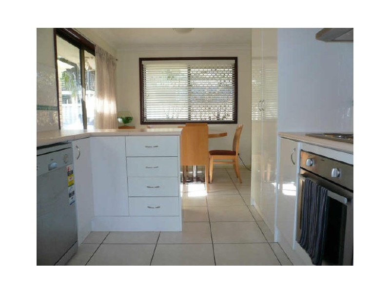 25 Honeyeater Drive, Burleigh Waters QLD 4220