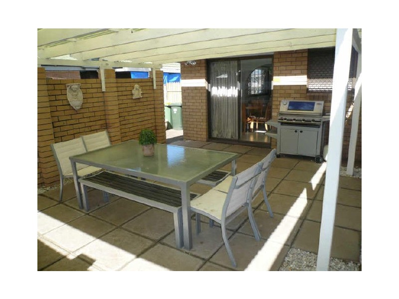 25 Honeyeater Drive, Burleigh Waters QLD 4220