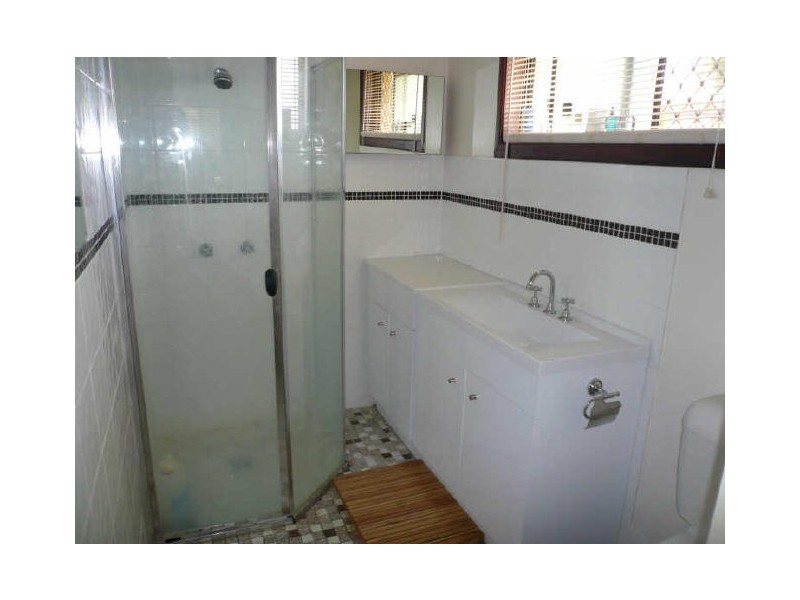 25 Honeyeater Drive, Burleigh Waters QLD 4220