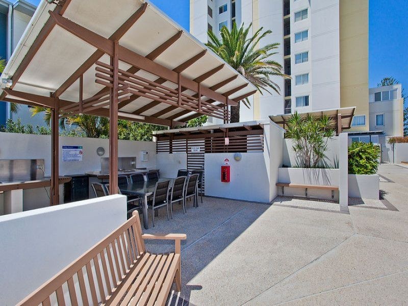 28/186-192 The Esplanade, Burleigh Heads QLD 4220