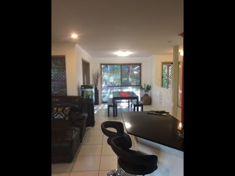 2/12 Burleigh Glen Court, Burleigh Heads QLD 4220