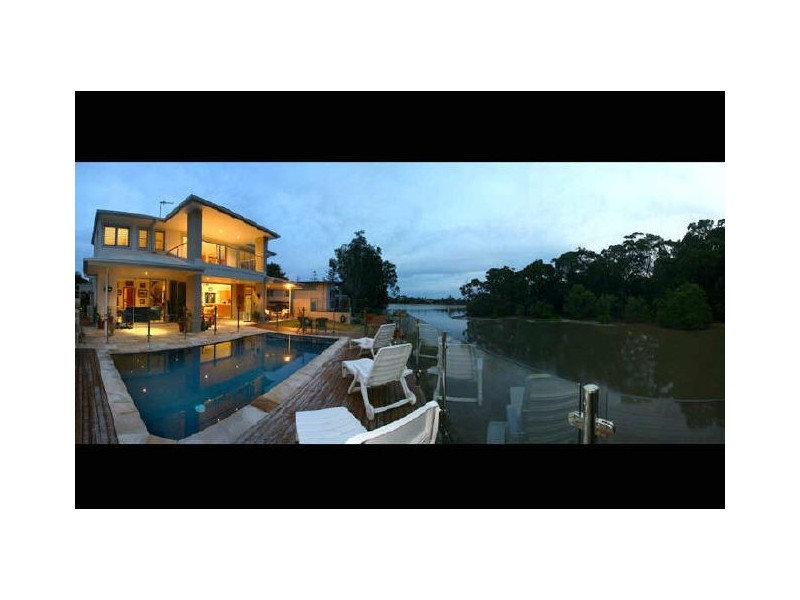 10 Elanora Drive, Burleigh Heads QLD 4220